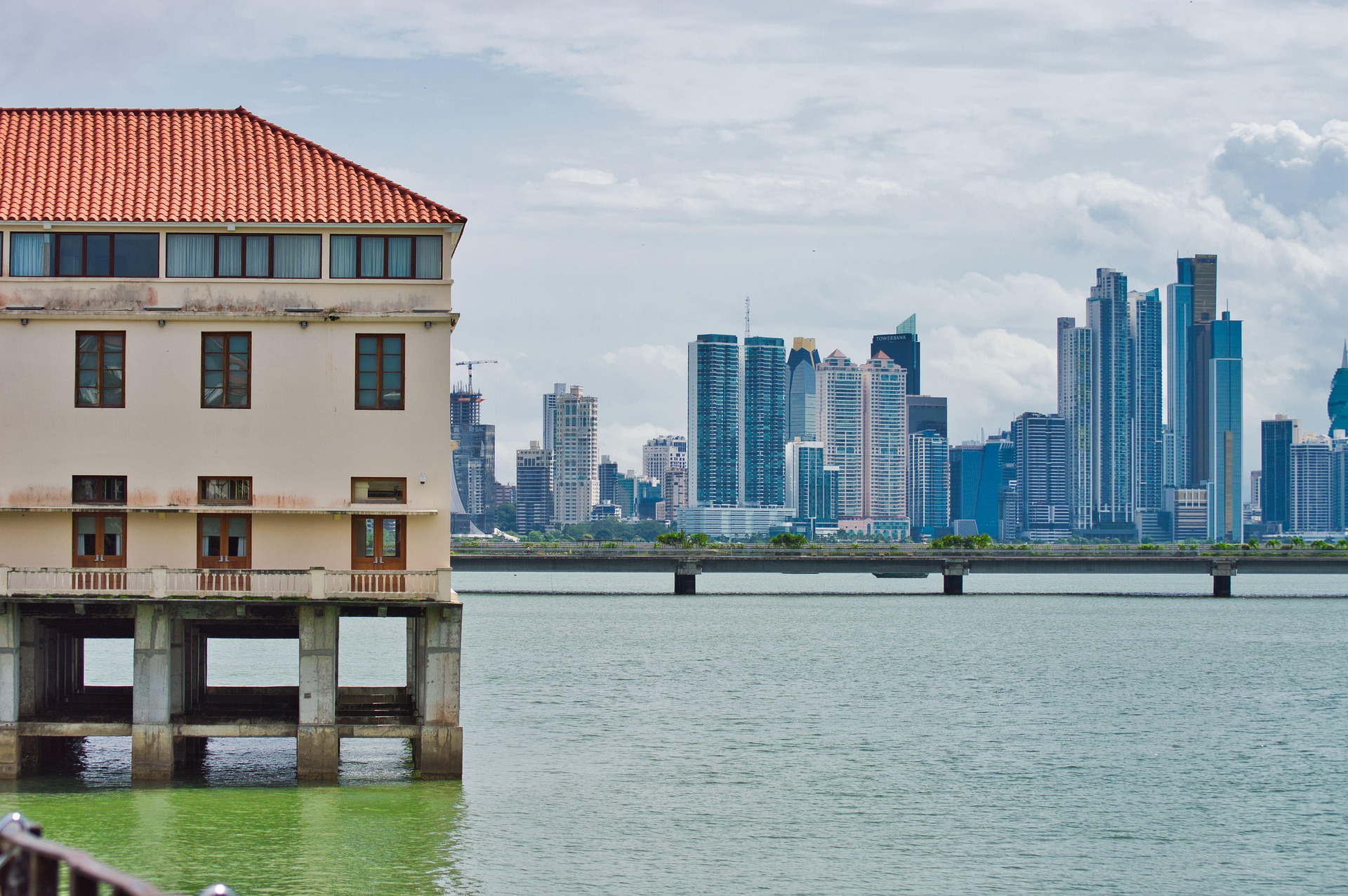Panama as a Digital Hub for Supply Chains