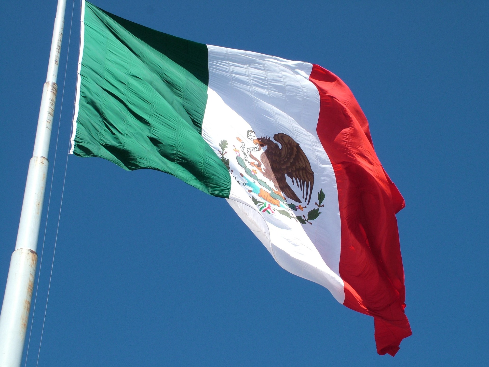 flag-815077_1920 Mexico foreign direct investment