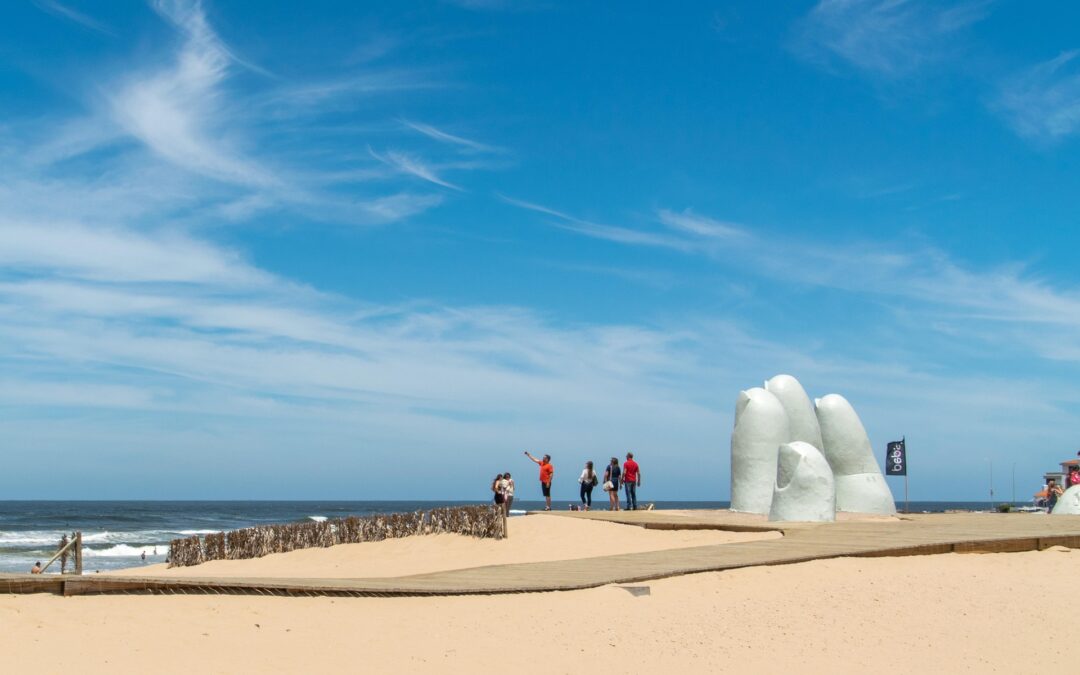 Rising Brazilian Investment in Uruguay Driven by Domestic Uncertainty and Tax Reforms