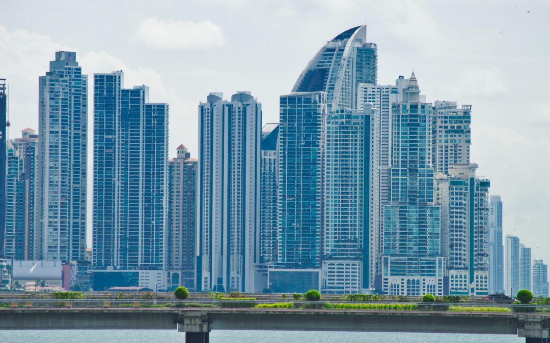 U.S. Ambassador Highlights the Competitive Advantages of Panama: Strength in Logistics and Connectivity